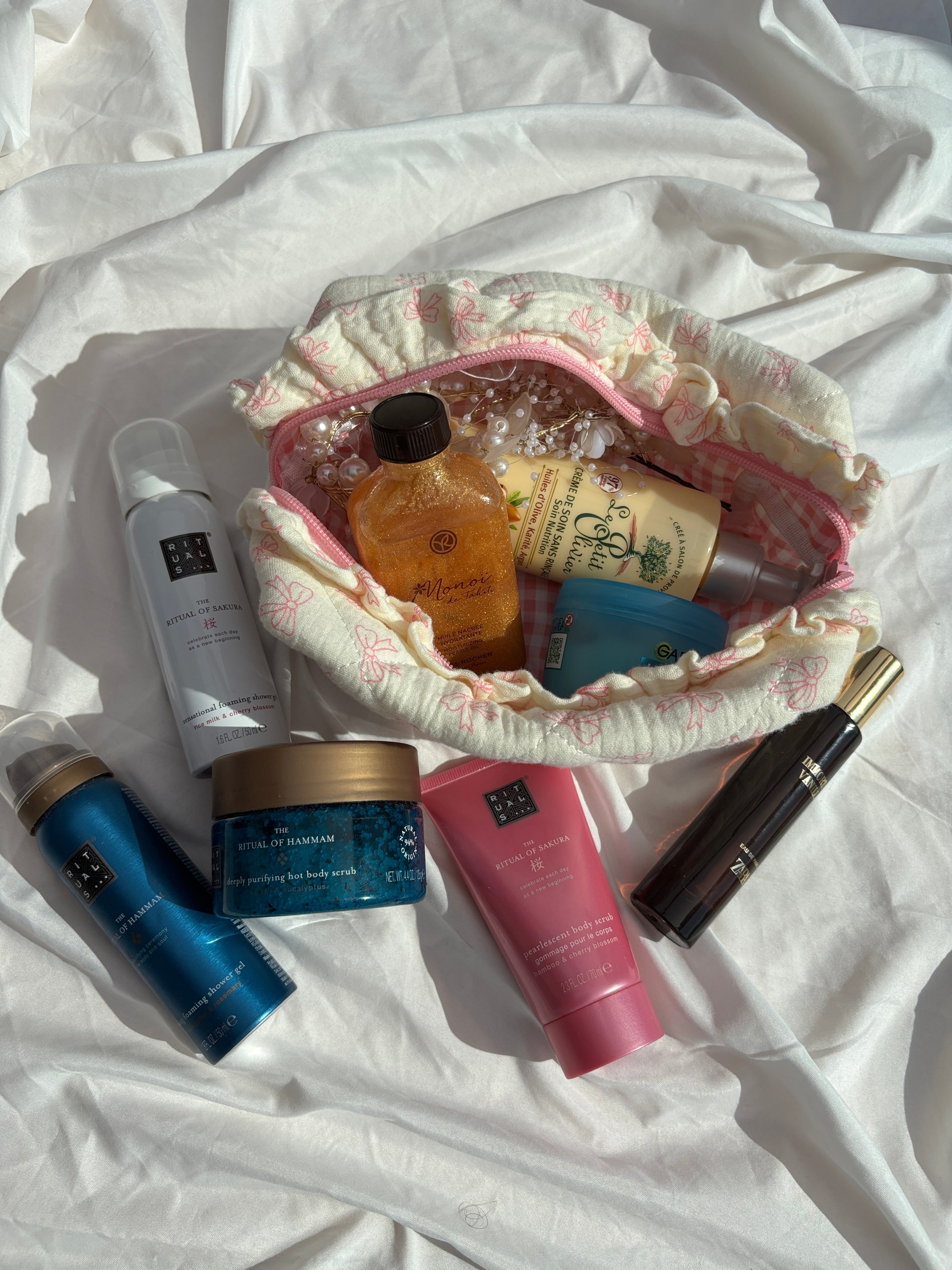 TROUSSE DE TOILETTE