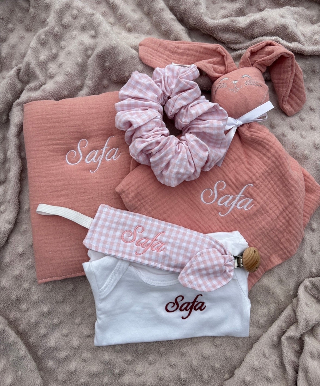 Attache tétine personnalisée vichy — accessoire bébé fait main